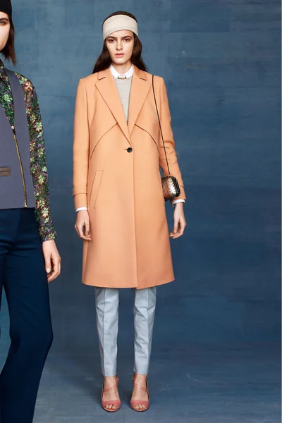 Look 18
